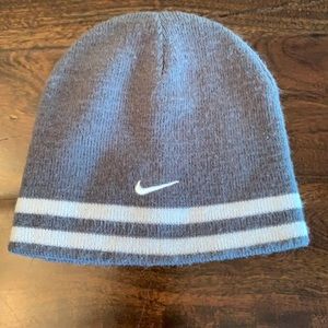 Nike beanie youth size 4-7